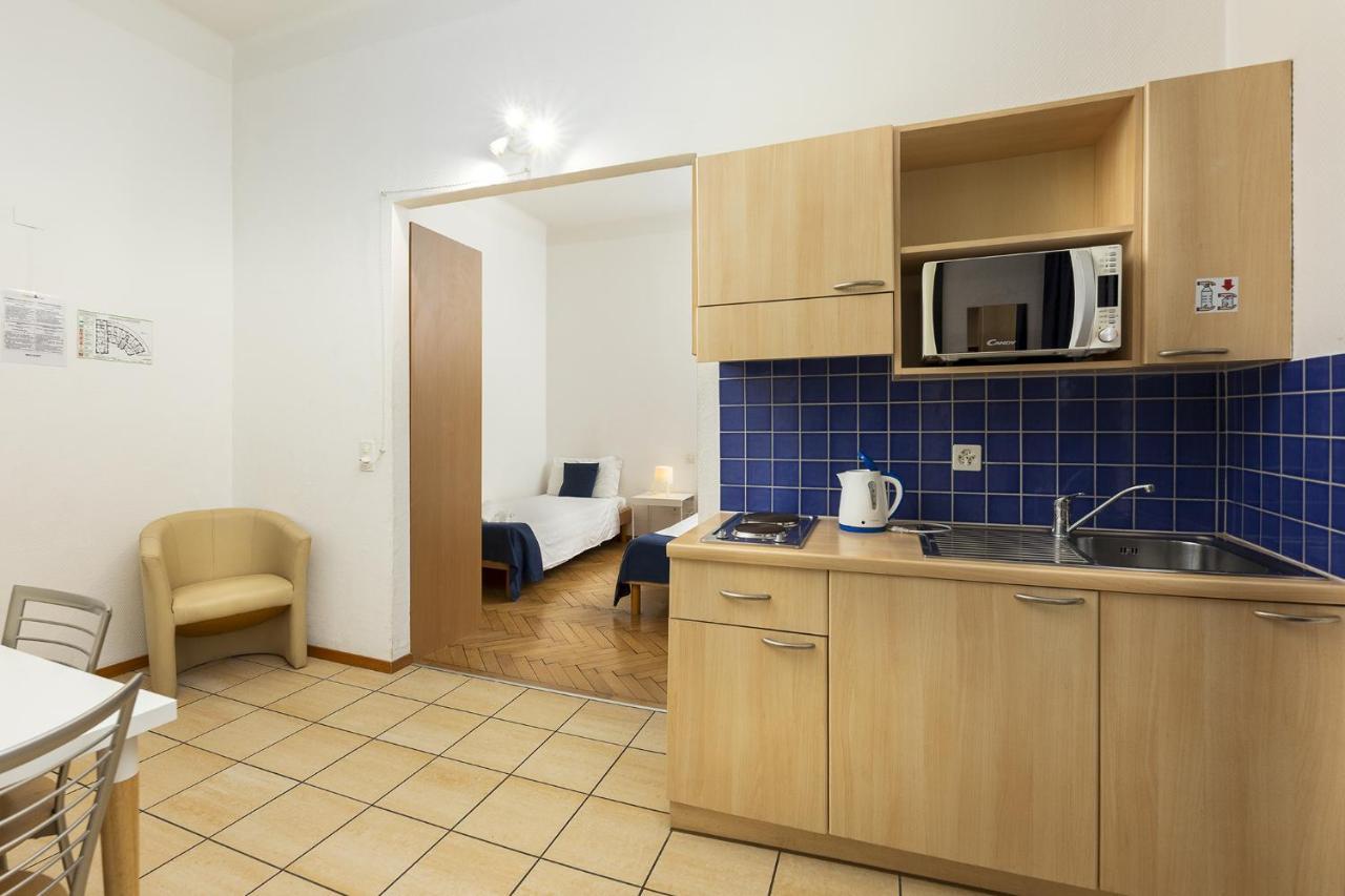 Guesthouse Lugano Apartments By Lr エクステリア 写真