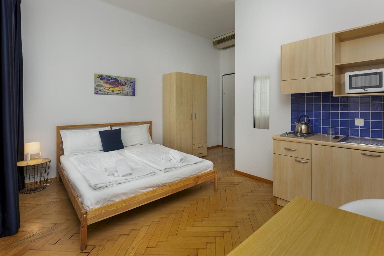 Guesthouse Lugano Apartments By Lr エクステリア 写真