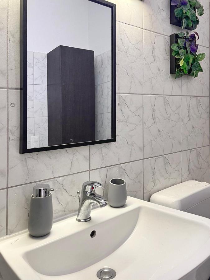 Guesthouse Lugano Apartments By Lr エクステリア 写真
